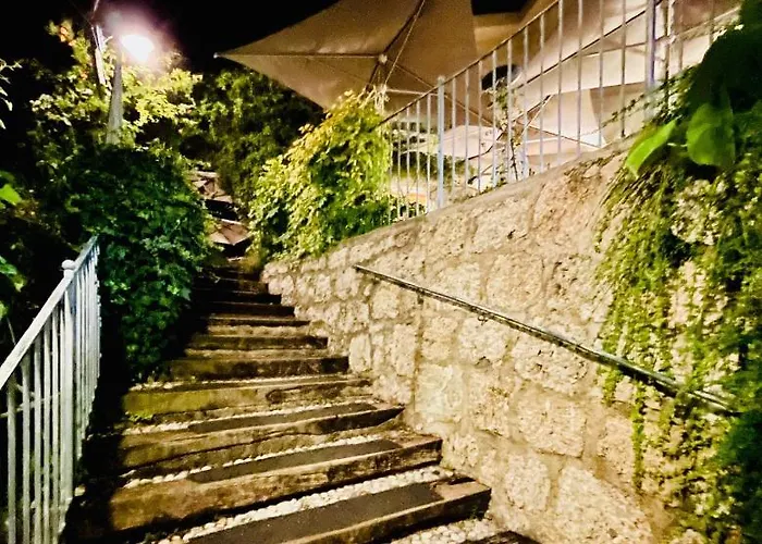 אורחן Casa Marinelli 3*