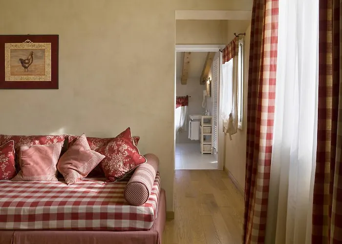 אורחן Casa Marinelli 3*